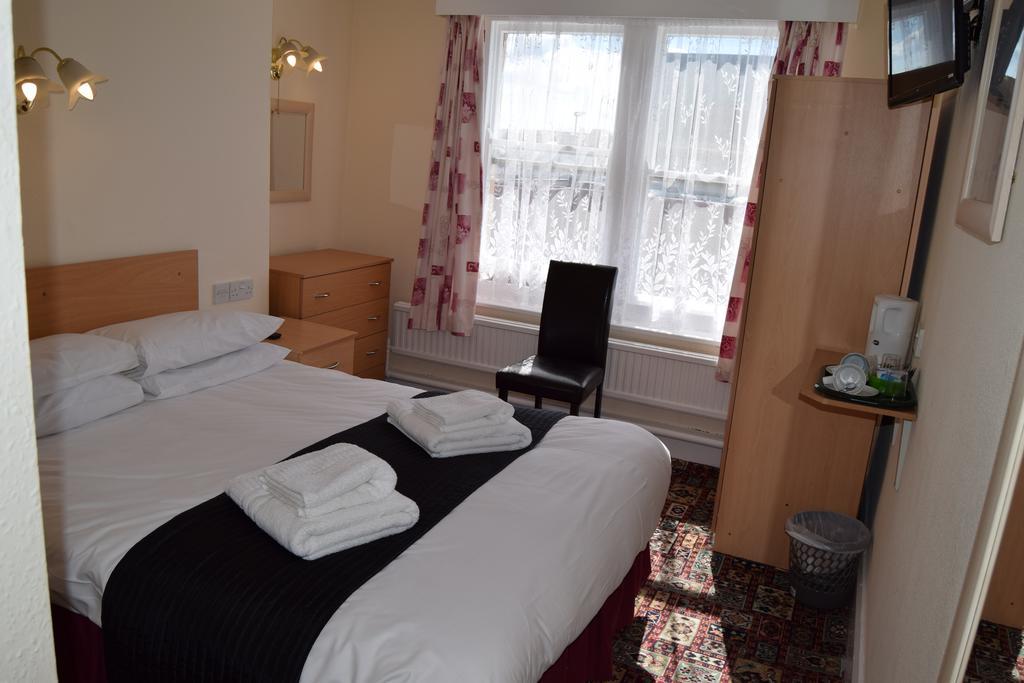 Westminster Hotel Рил Экстерьер фото